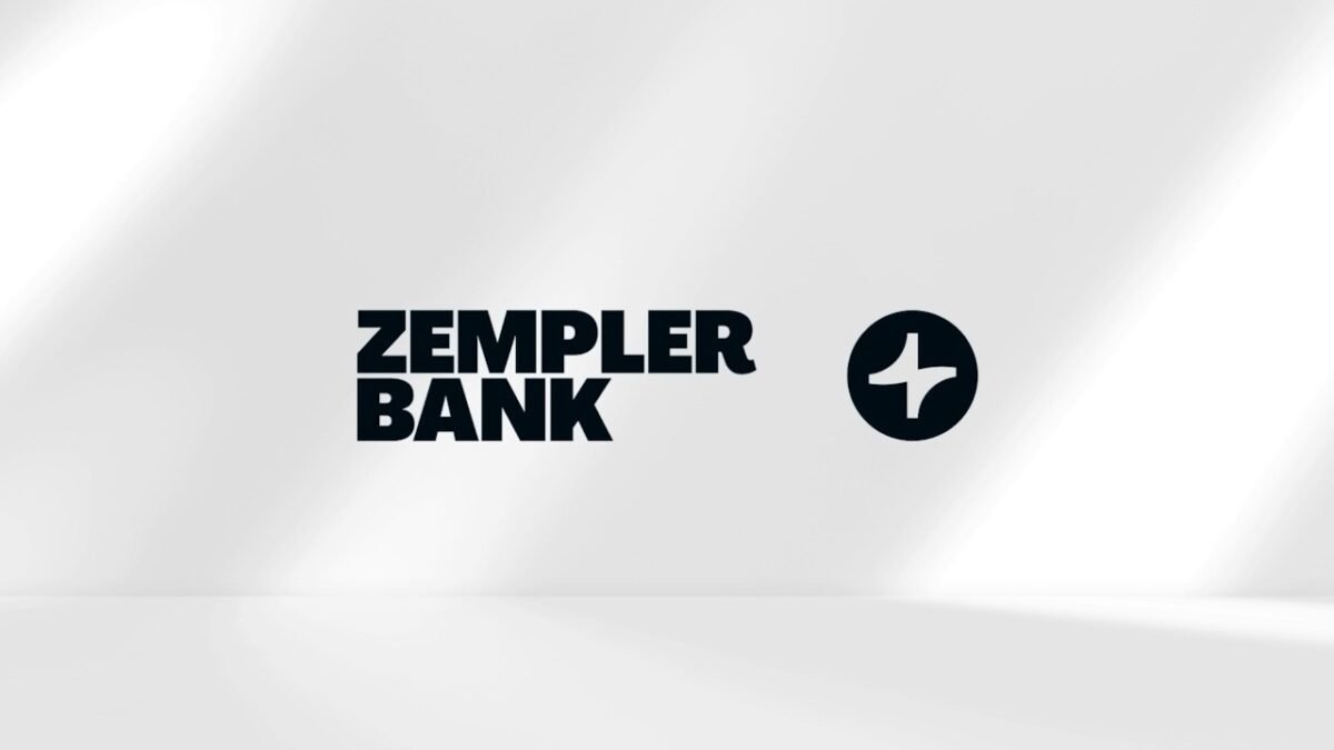 Bank adviser answering a customer phone call